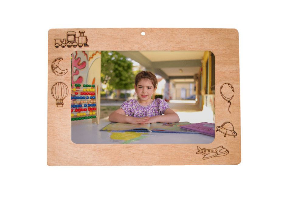 Κορνίζα τοίχου παιδικά παιχνίδια